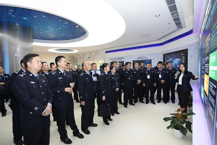 廣東交警大隊參觀調(diào)研廣電運通