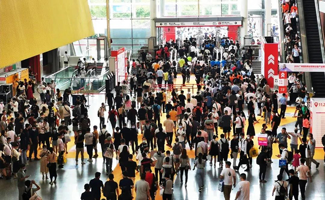 廣電運(yùn)通旗下平云小匠亮相2020新零售博覽會